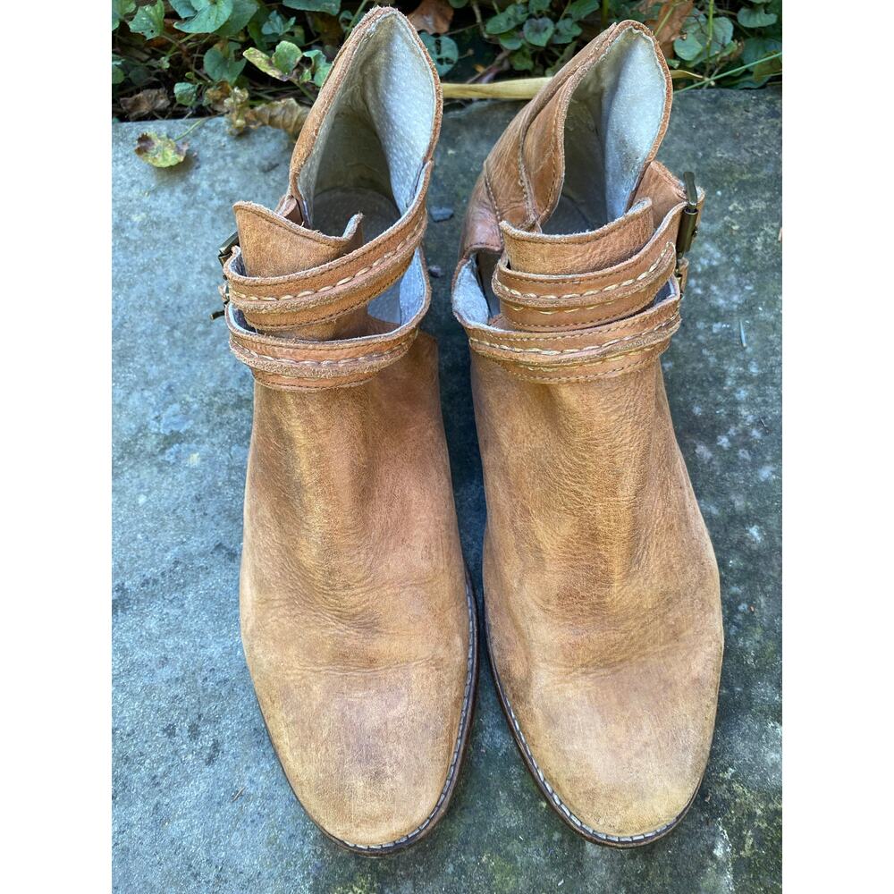 Free People Women's Size 39 US 8.5 US Brown Leather Ankle Straps Booties * - Picture 3 of 13
